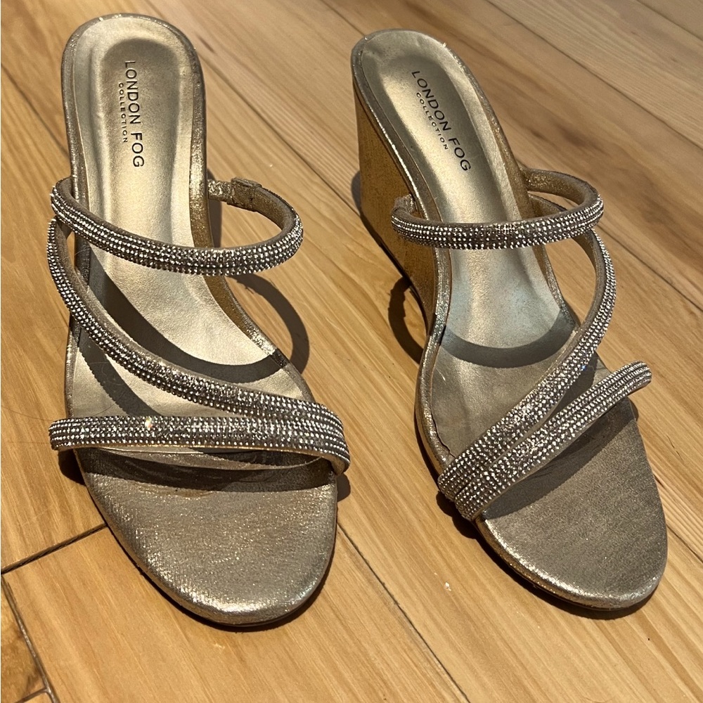 Great for holiday parties! Champagne London Fog sandals. Worn only once.